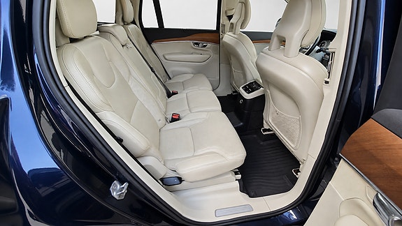 Volvo XC90 22 of 30