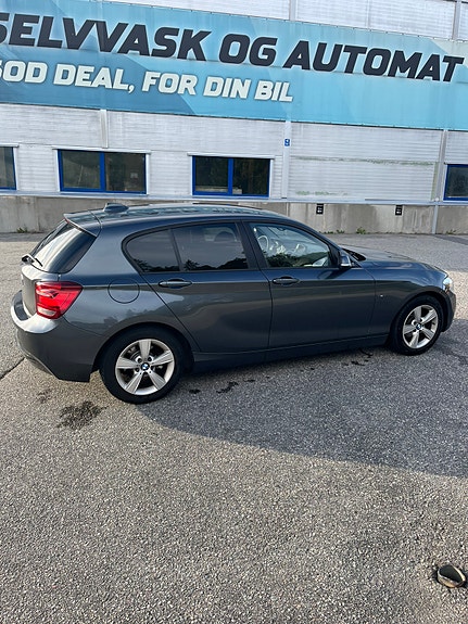 BMW 116d 4 of 8