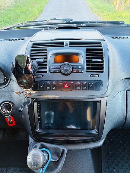 Mercedes-Benz Vito 113 12 of 16