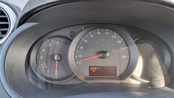 Renault Kangoo Express 9 of 10
