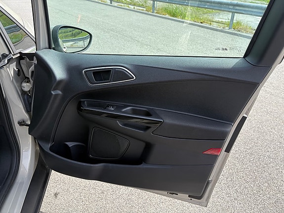 Ford B-MAX 16 of 30