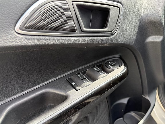 Ford B-MAX 9 of 30