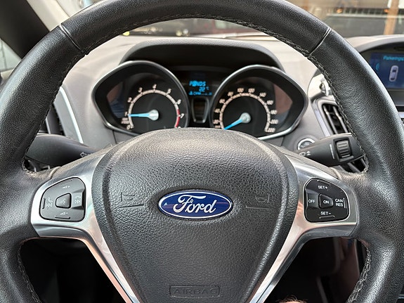 Ford B-MAX 19 of 30