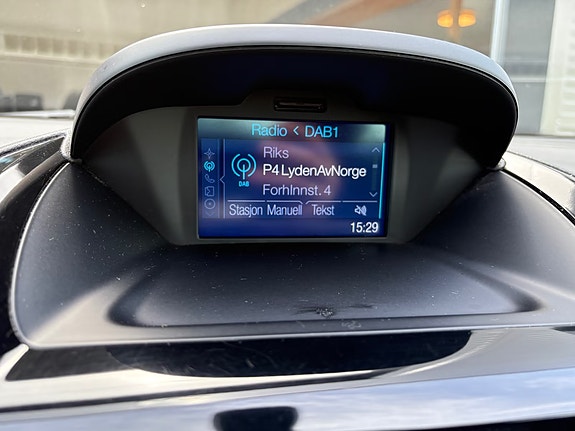Ford B-MAX 24 of 30