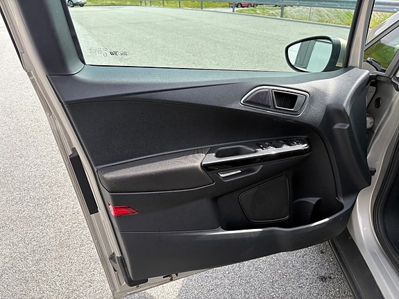 Ford B-MAX 8 of 30