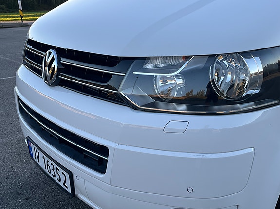 Volkswagen Caravelle 12 of 30