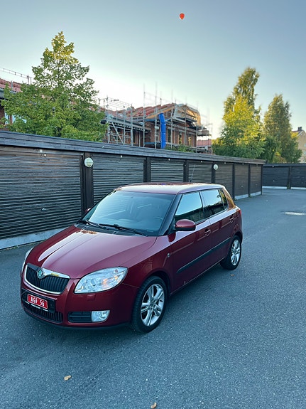 Skoda Fabia 2 of 18