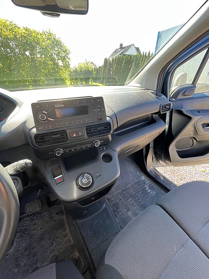 Peugeot Partner 12 of 17
