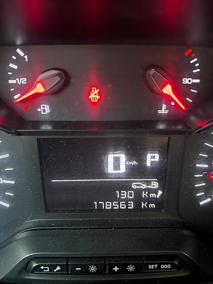 Peugeot Partner 16 of 17