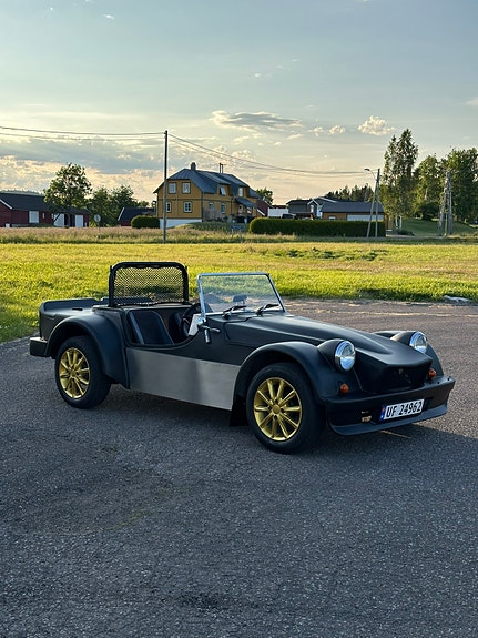 Lotus Seven 2 of 11