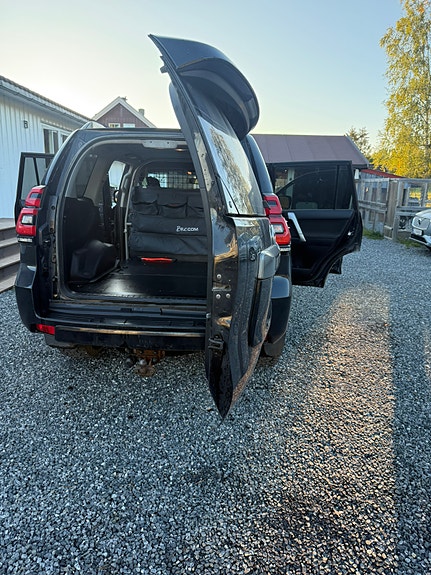 Toyota Land Cruiser 18 of 19