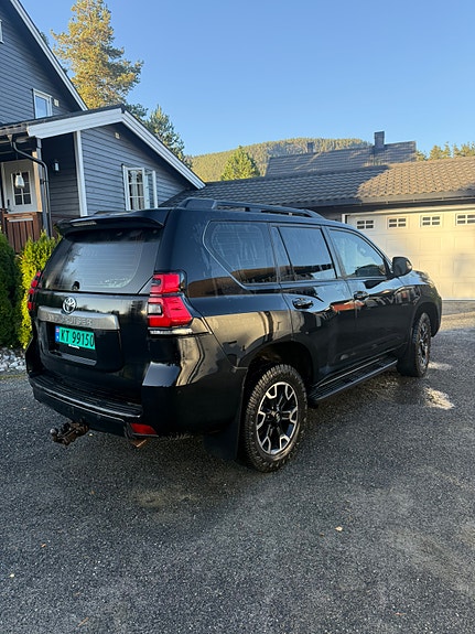 Toyota Land Cruiser 5 of 19