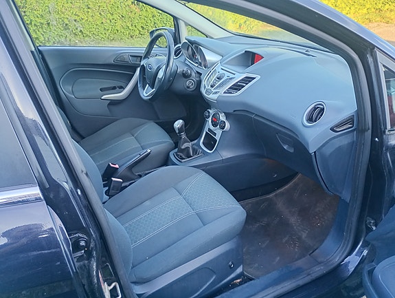 Ford Fiesta 15 of 15