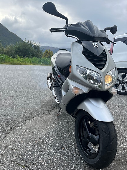 Peugeot Speedfight 2 4 of 6