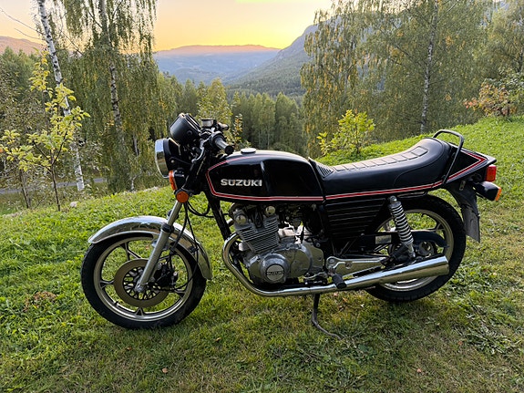 Suzuki GS 450 10 of 16