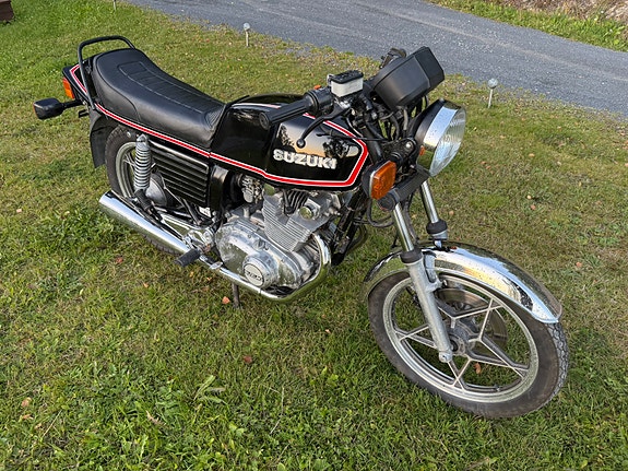 Suzuki GS 450 8 of 16