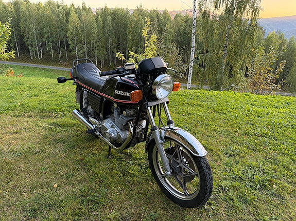 Suzuki GS 450 12 of 16