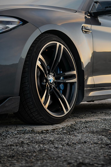 BMW M2 4 of 11
