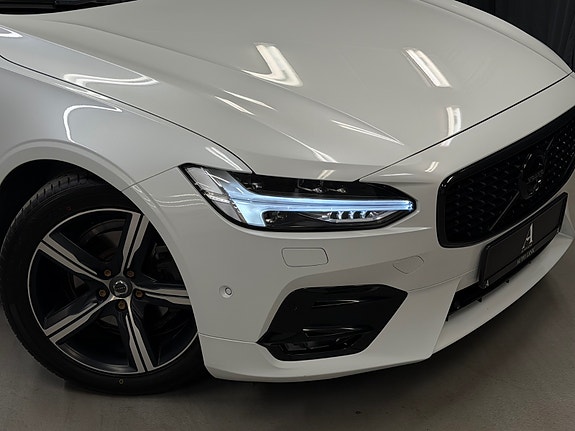 Volvo V90 3 of 30