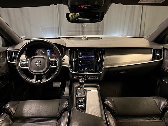 Volvo V90 30 of 30