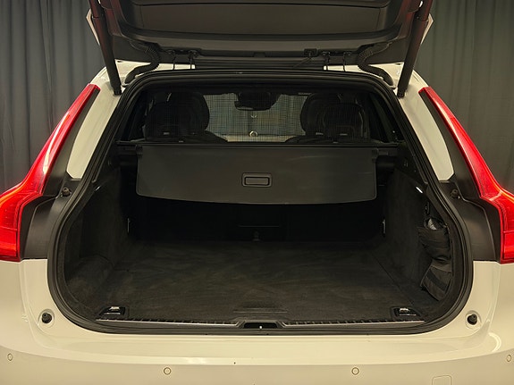 Volvo V90 18 of 30