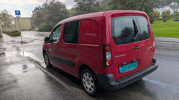 Peugeot Partner 2 of 6