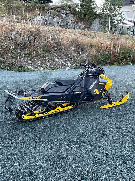 Ski-doo Summit Neo+ 600 EFI 5 of 8