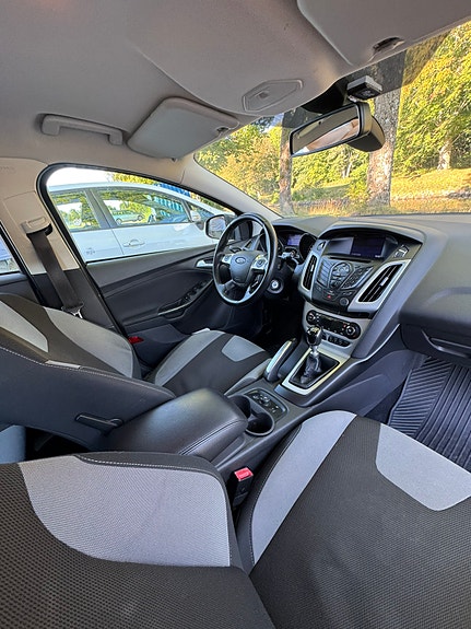 Ford Focus 6 of 12