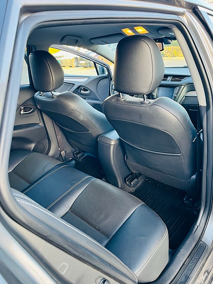 Toyota Avensis 24 of 28