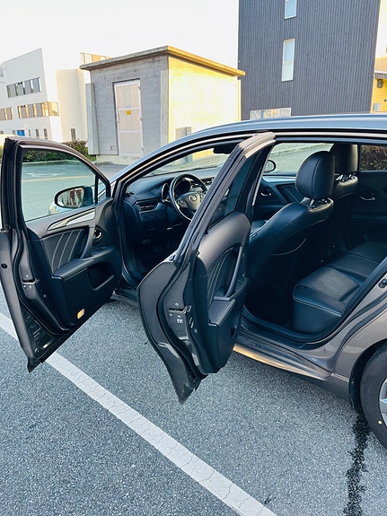 Toyota Avensis 21 of 28