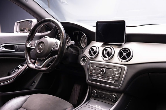 Mercedes-Benz CLA180 10 of 19