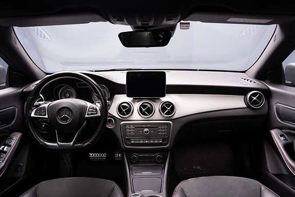 Mercedes-Benz CLA180 8 of 19