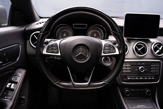 Mercedes-Benz CLA180 7 of 19
