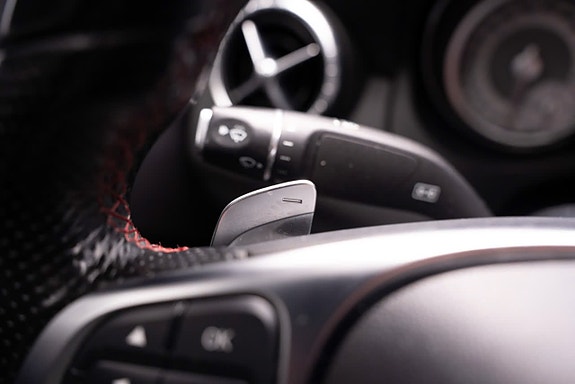 Mercedes-Benz CLA180 15 of 19