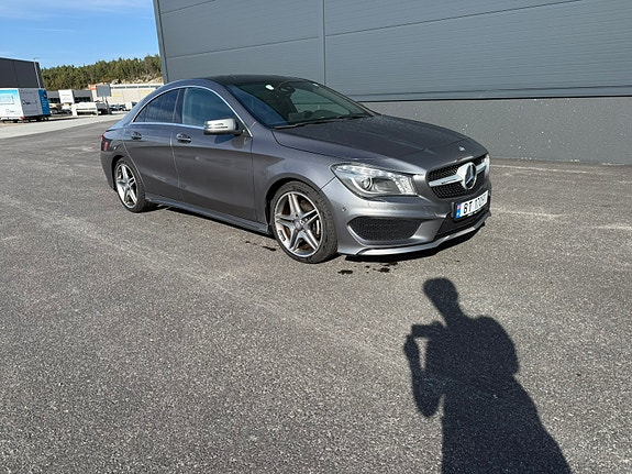 Mercedes-Benz CLA180 3 of 19