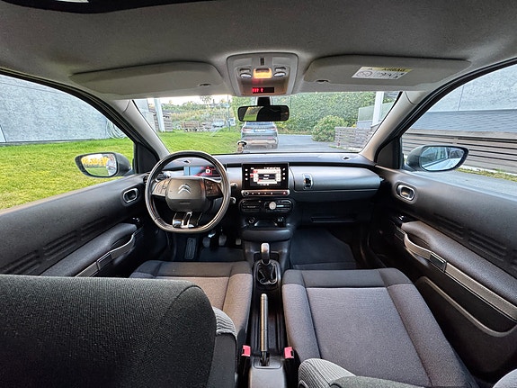 Citroen C4 Cactus 8 of 14