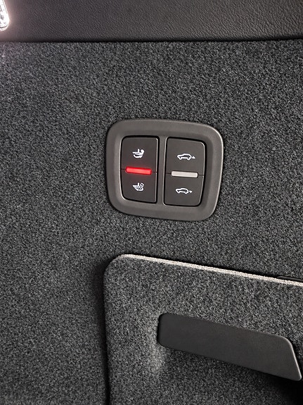 Porsche Cayenne 28 of 29
