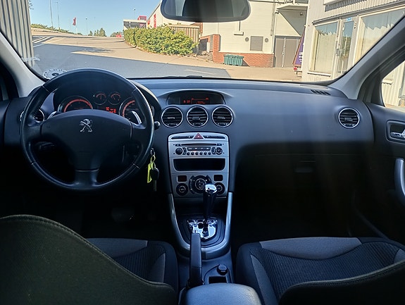 Peugeot 308 10 of 20