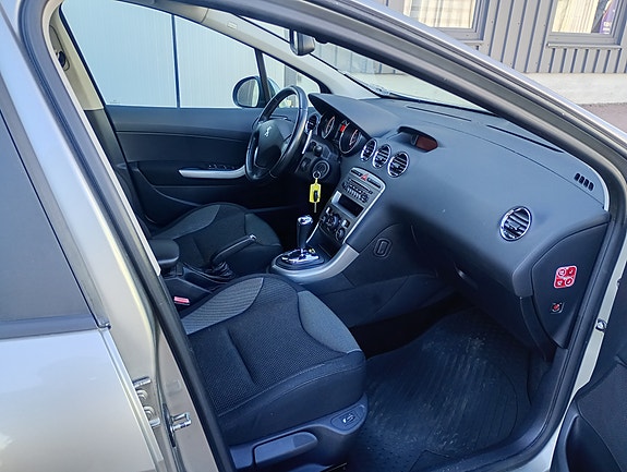 Peugeot 308 20 of 20