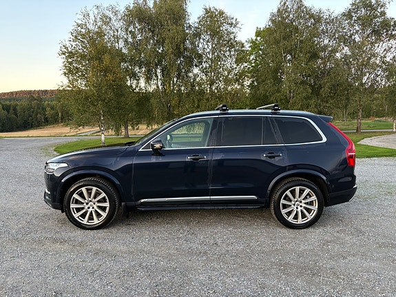 Volvo XC90 4 of 20