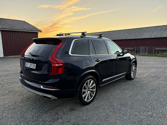 Volvo XC90 7 of 20