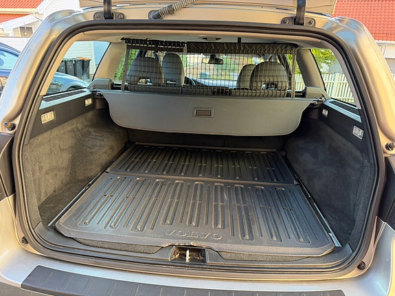 Volvo V70 6 of 22