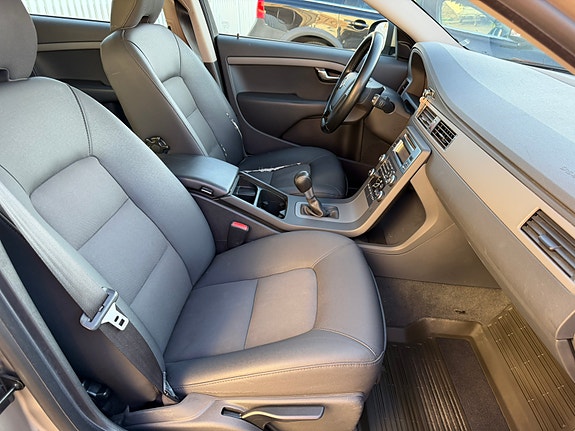 Volvo V70 20 of 22