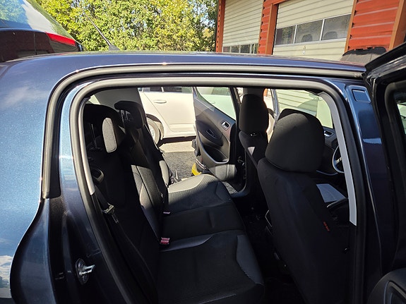 Peugeot 308 14 of 14