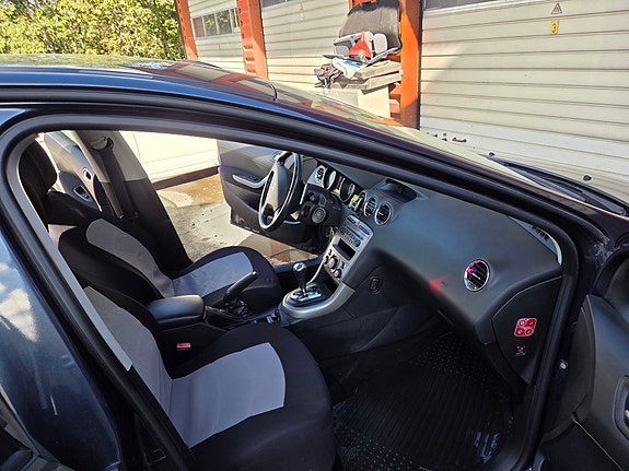 Peugeot 308 11 of 14