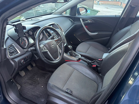 Opel Astra 5 of 28