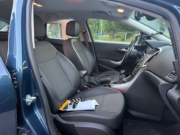 Opel Astra 19 of 28