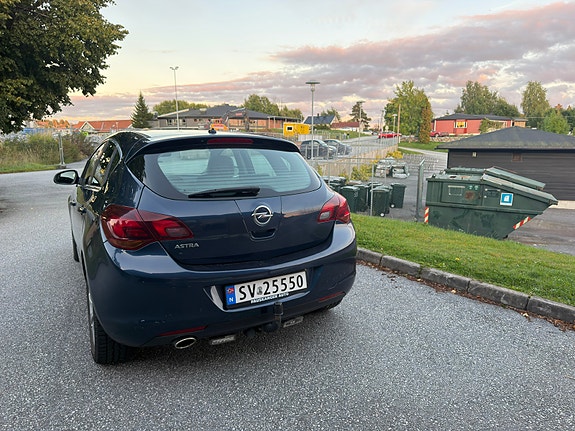 Opel Astra 9 of 28