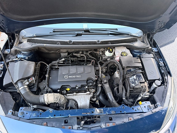Opel Astra 26 of 28