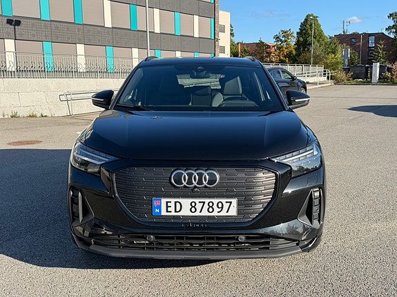 Audi Q4 e-tron 2 of 23